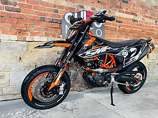 Used 2020 Ktm 690 Smc R Orange - Interior and Exterior details 12