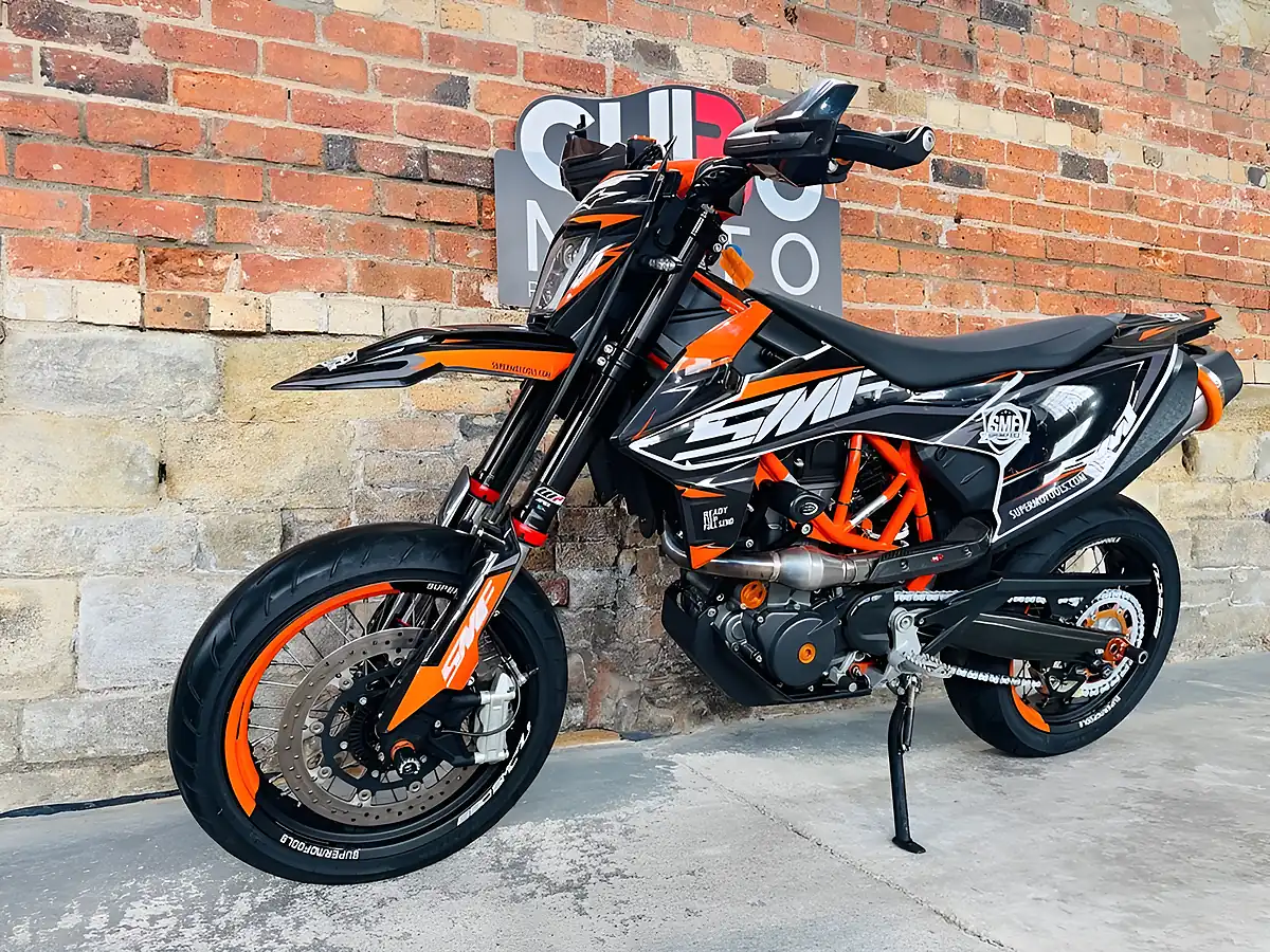 Used 2020 Ktm 690 Smc R Orange - Interior and Exterior details 12