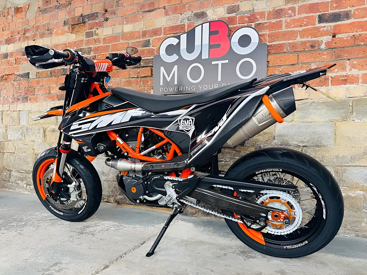 Used 2020 Ktm 690 Smc R Orange - Interior and Exterior details 13