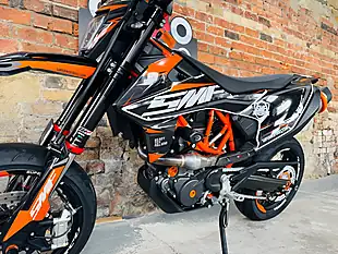 Used 2020 Ktm 690 Smc R Orange - Interior and Exterior details 15
