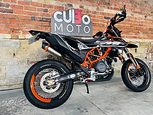Used 2020 Ktm 690 Smc R Orange - Interior and Exterior details 4