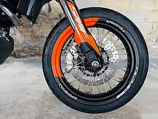 Used 2020 Ktm 690 Smc R Orange - Interior and Exterior details 5