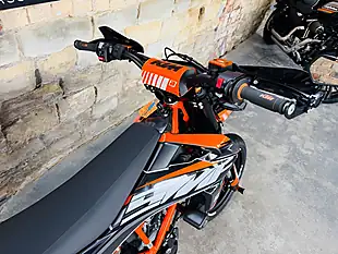 Used 2020 Ktm 690 Smc R Orange - Interior and Exterior details 8