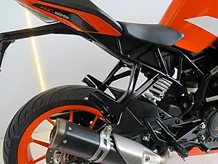 Used 2020 Ktm Rc 125 Orange - Interior and Exterior details 6