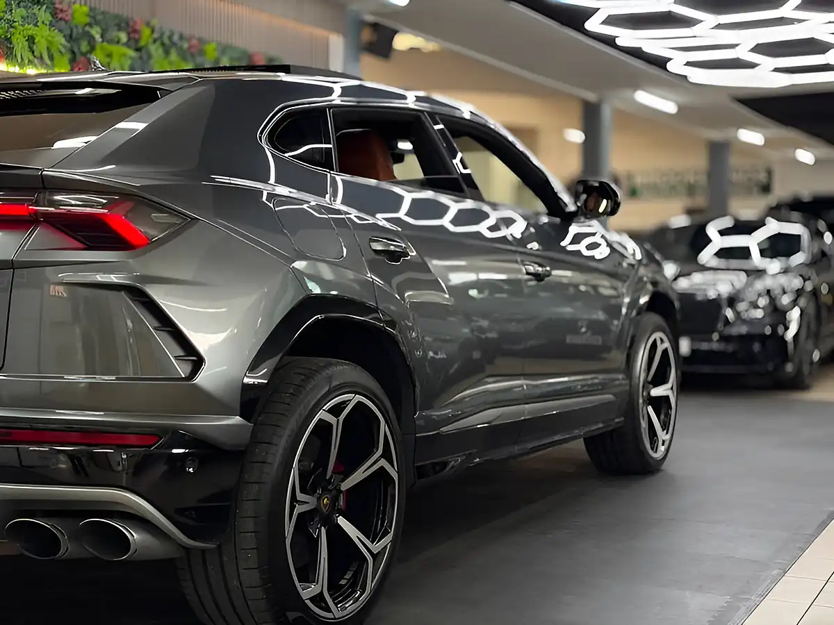 Used 2020 Lamborghini Urus 6X Lamborghini Services Grey - Interior and Exterior details 10
