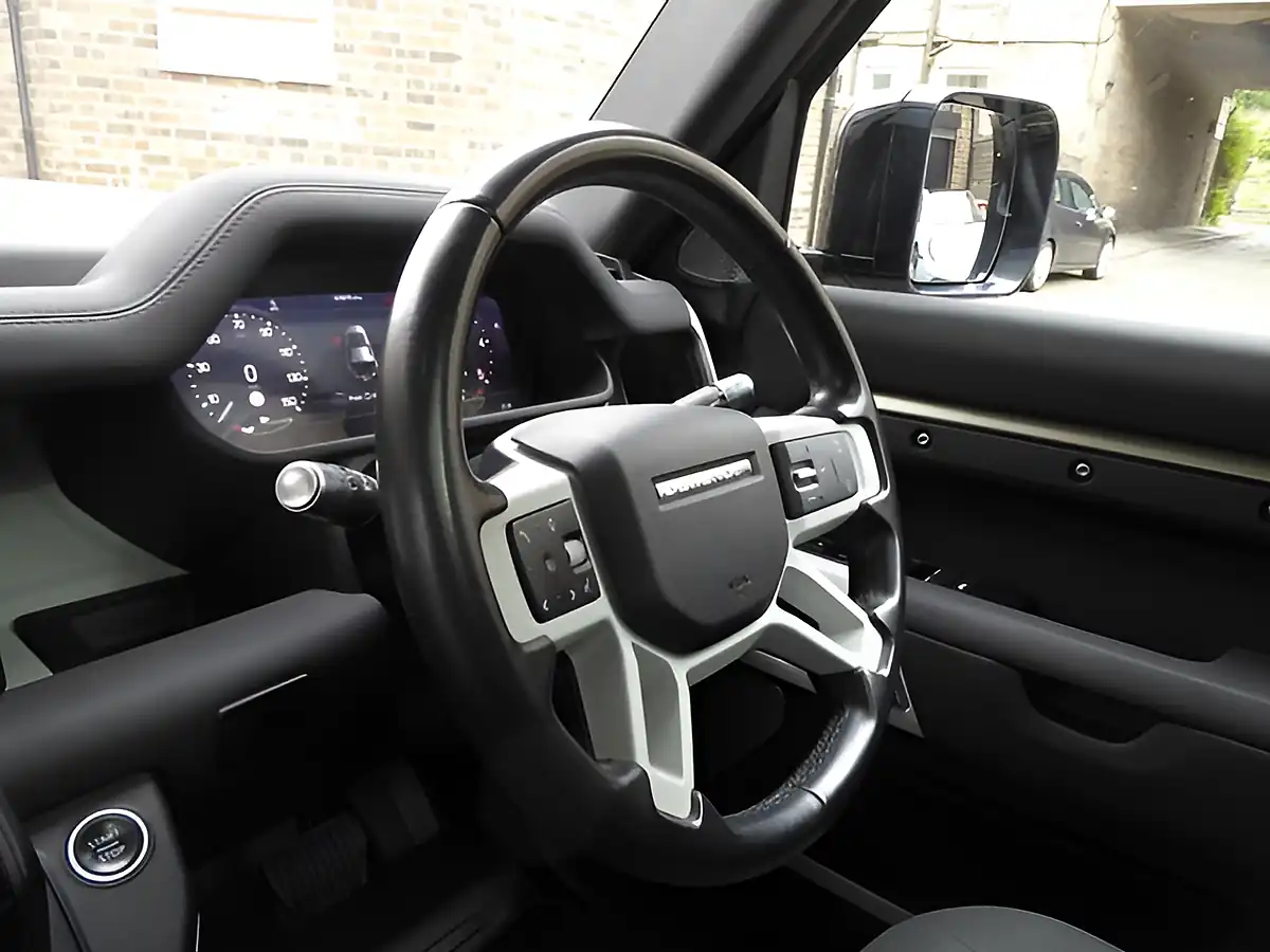 Used 2020 Land Rover Defender 110 First Edition Green - Interior and Exterior details 12