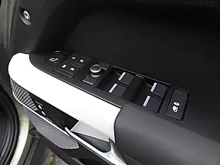 Used 2020 Land Rover Defender 110 First Edition Green - Interior and Exterior details 18