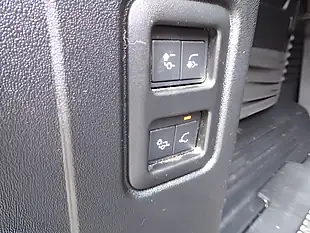 Used 2020 Land Rover Defender 110 First Edition Green - Interior and Exterior details 19