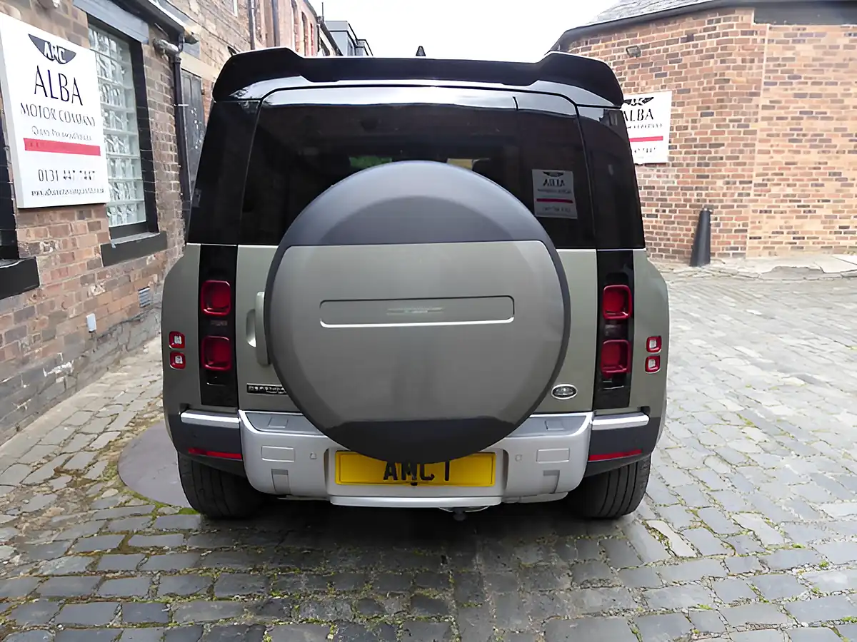 Used 2020 Land Rover Defender 110 First Edition Green - Interior and Exterior details 5