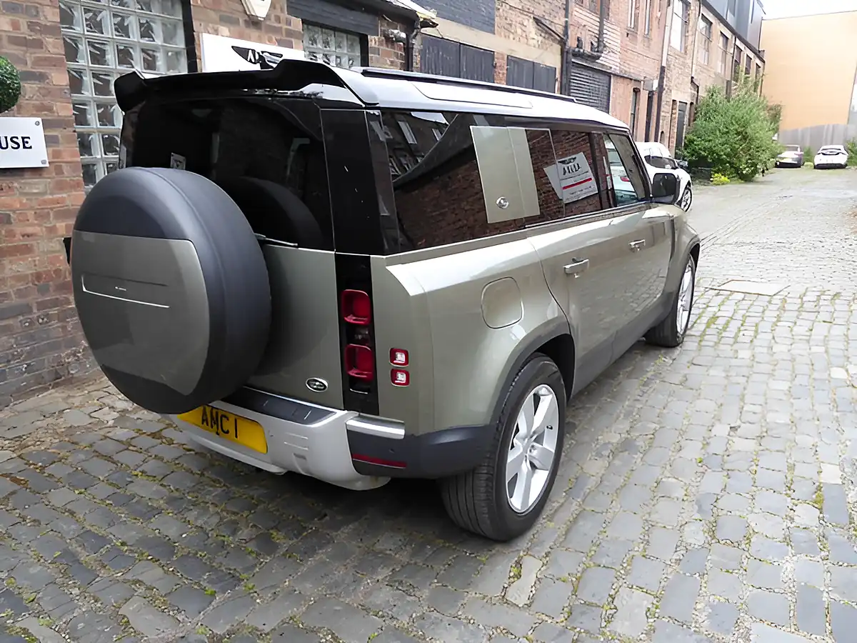 Used 2020 Land Rover Defender 110 First Edition Green - Interior and Exterior details 6