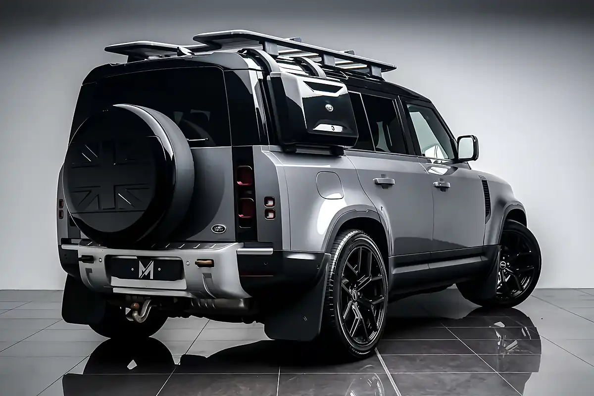 Used 2020 Land Rover Defender 110 Hse Eiger Grey - Interior and Exterior details 17