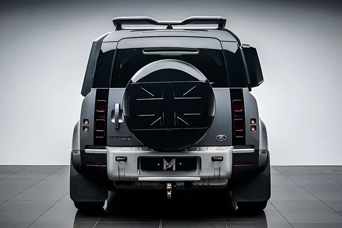 Used 2020 Land Rover Defender 110 Hse Eiger Grey - Interior and Exterior details 4