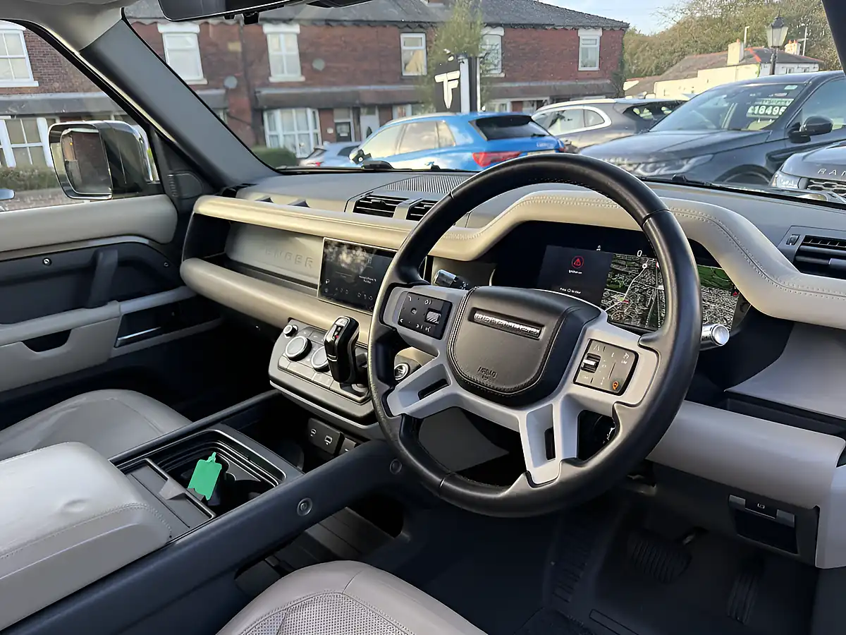 Used 2020 Land Rover Defender 110 Hse Gondwana Stone - Interior and Exterior details 13