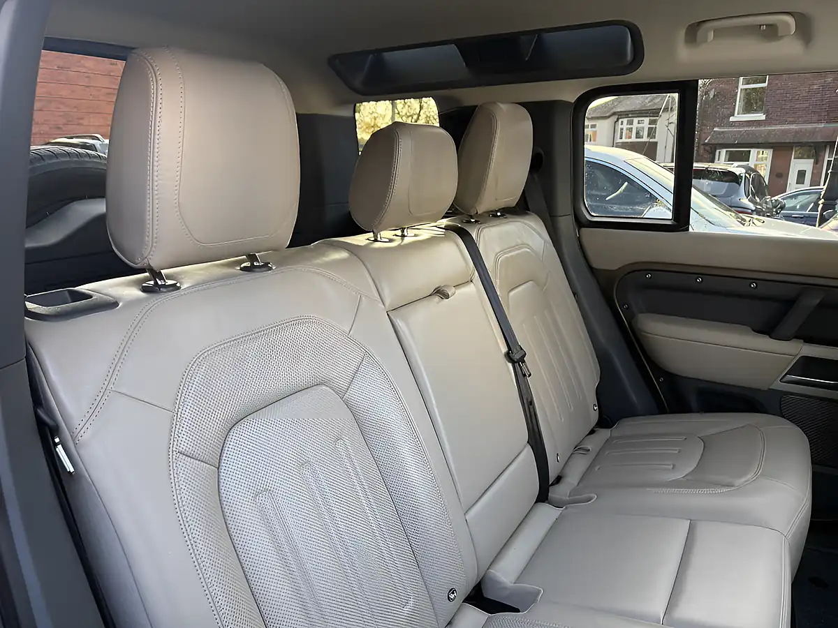 Used 2020 Land Rover Defender 110 Hse Gondwana Stone - Interior and Exterior details 16