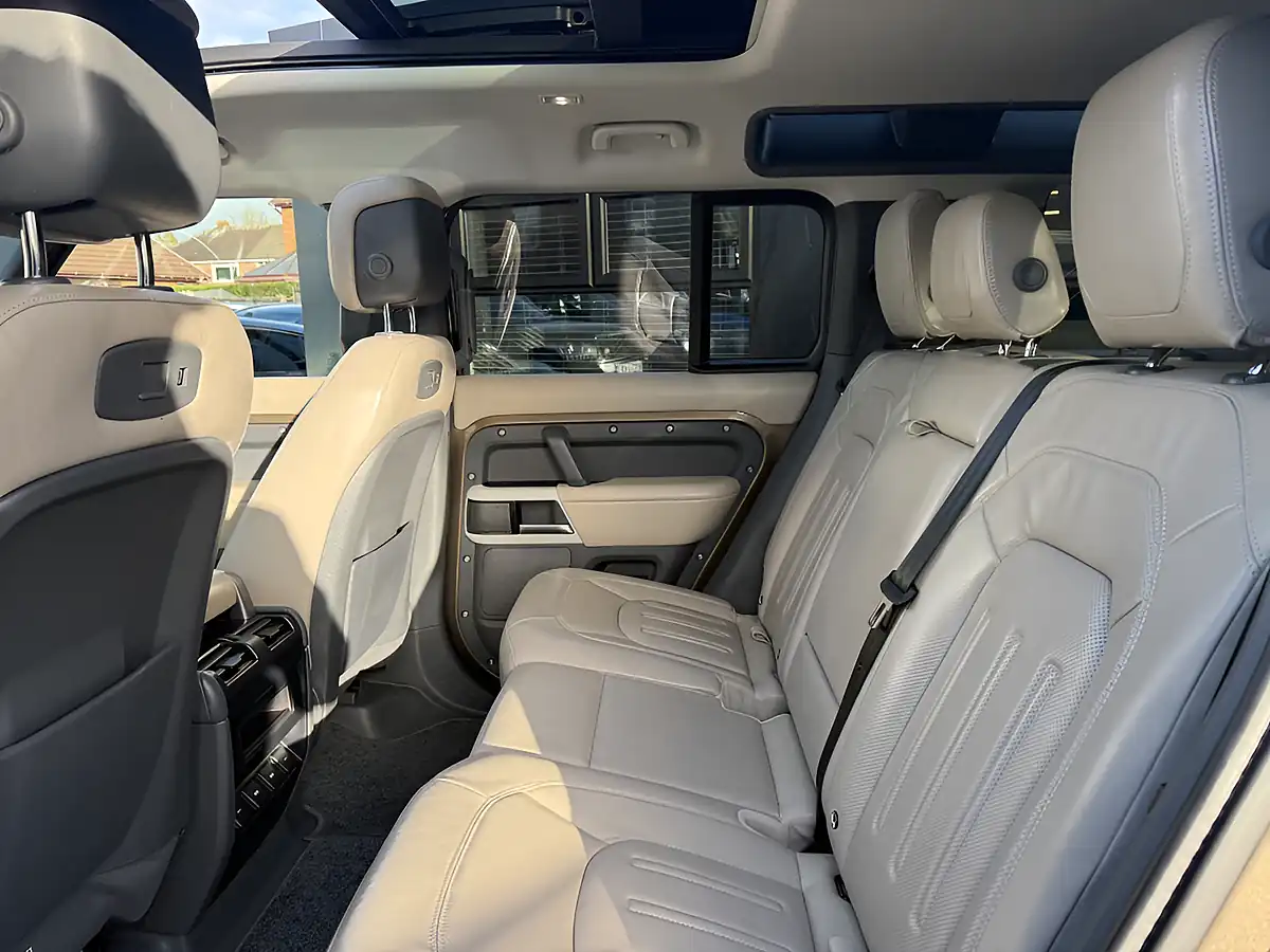Used 2020 Land Rover Defender 110 Hse Gondwana Stone - Interior and Exterior details 18