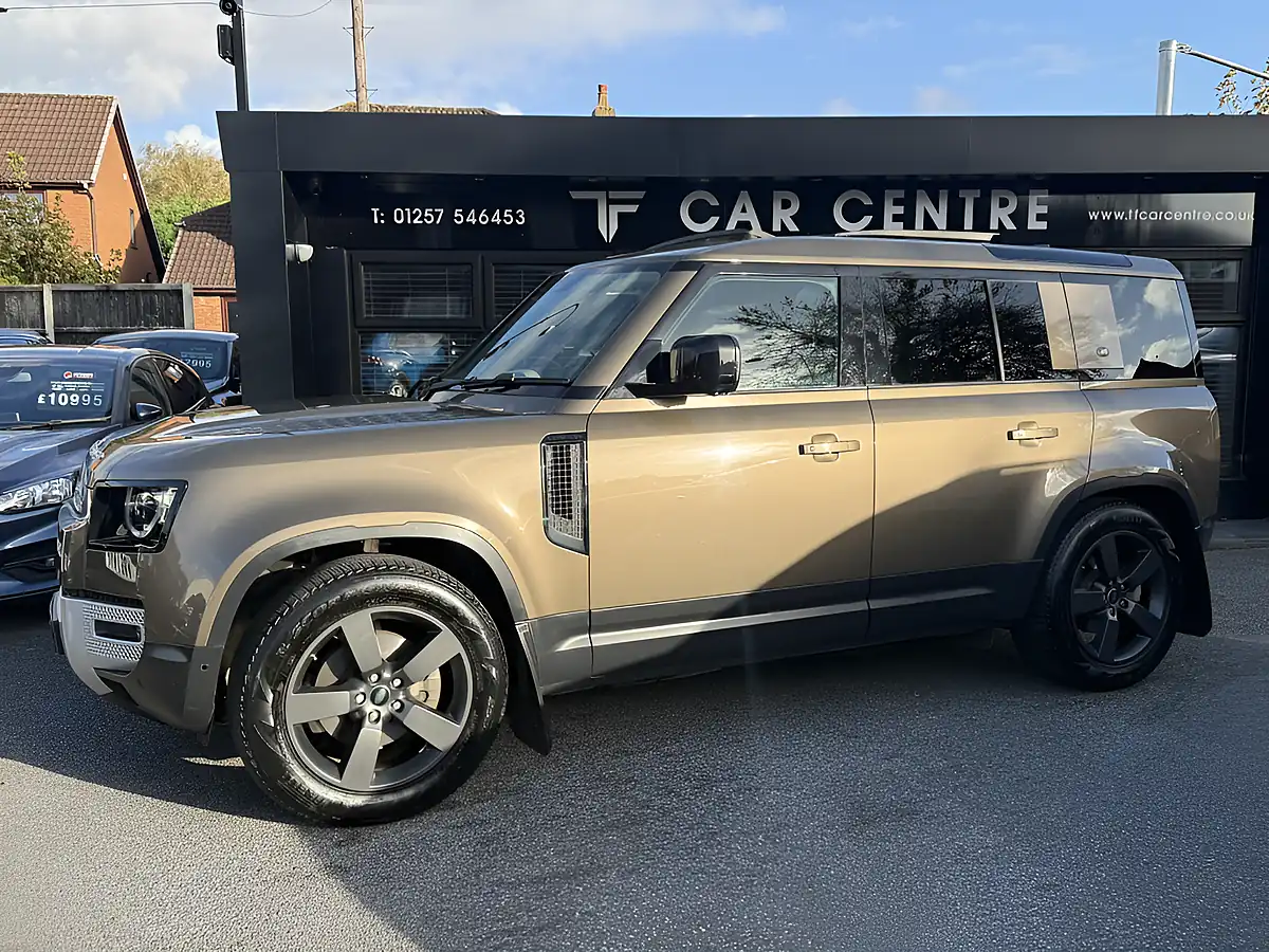 Used 2020 Land Rover Defender 110 Hse Gondwana Stone - Interior and Exterior details 2