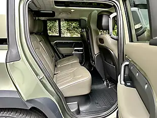 Used 2020 Land Rover Defender 110 Hse Pangea Green - Interior and Exterior details 10
