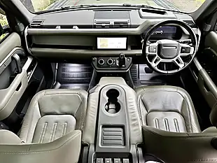 Used 2020 Land Rover Defender 110 Hse Pangea Green - Interior and Exterior details 9