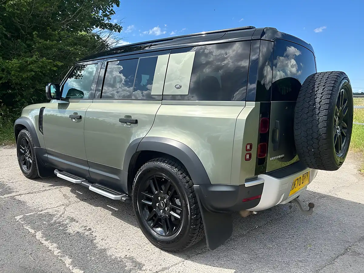Used 2020 Land Rover Defender 110 S Pangea Green - Interior and Exterior details 6