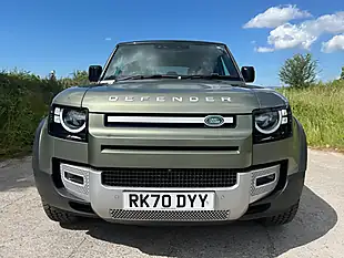 Used 2020 Land Rover Defender 110 S Pangea Green - Interior and Exterior details 7