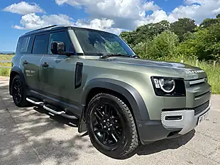 Used 2020 Land Rover Defender 110 S Pangea Green - Interior and Exterior details 9