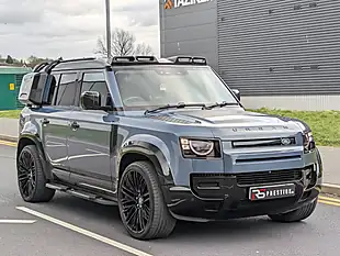 Used 2020 Land Rover Defender 110 S Tasman Blue - Interior and Exterior details 16