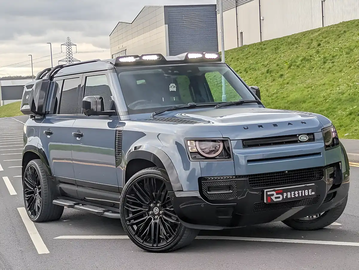 Used 2020 Land Rover Defender 110 S Tasman Blue - Interior and Exterior details 2