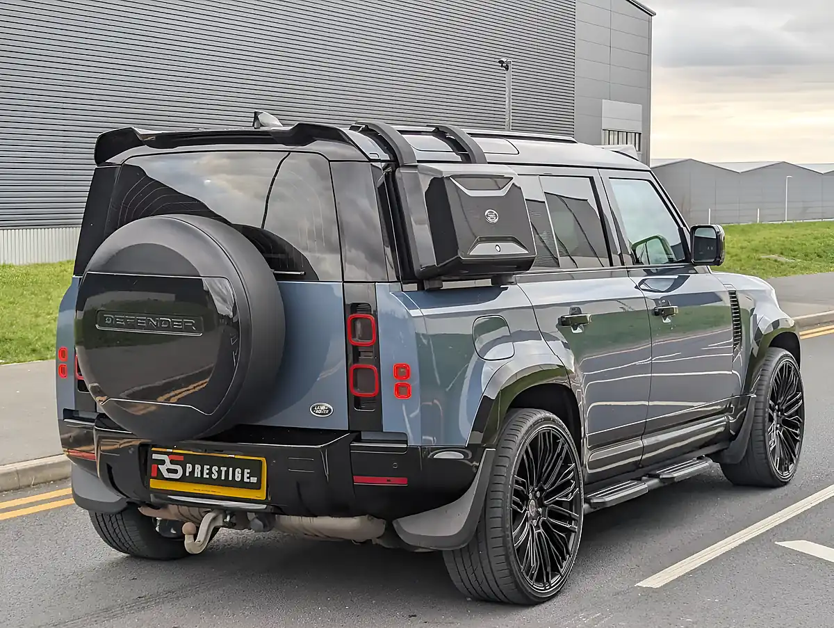 Used 2020 Land Rover Defender 110 S Tasman Blue - Interior and Exterior details 4