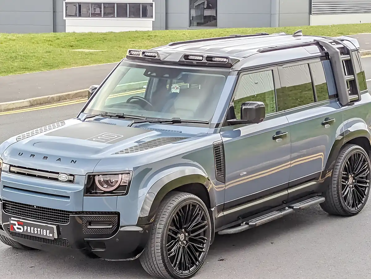 Used 2020 Land Rover Defender 110 S Tasman Blue - Interior and Exterior details 5