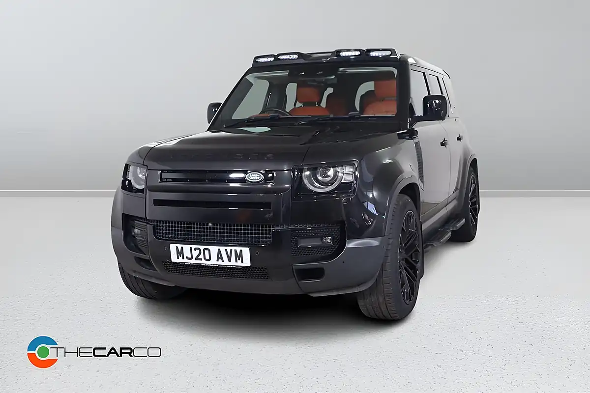 Used 2020 Land Rover Defender 110 Se Black - Interior and Exterior details 4