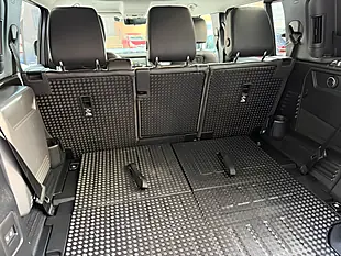 Used 2020 Land Rover Defender 110 Se Grey - Interior and Exterior details 18