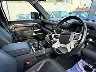 Used 2020 Land Rover Defender 110 Se Grey - Interior and Exterior details 6