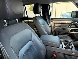 Used 2020 Land Rover Defender 110 Se Grey - Interior and Exterior details 8