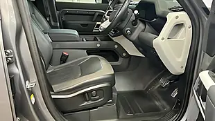 Used 2020 Land Rover Defender 110 Se Grey - Interior and Exterior details 11