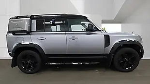 Used 2020 Land Rover Defender 110 Se Grey - Interior and Exterior details 5