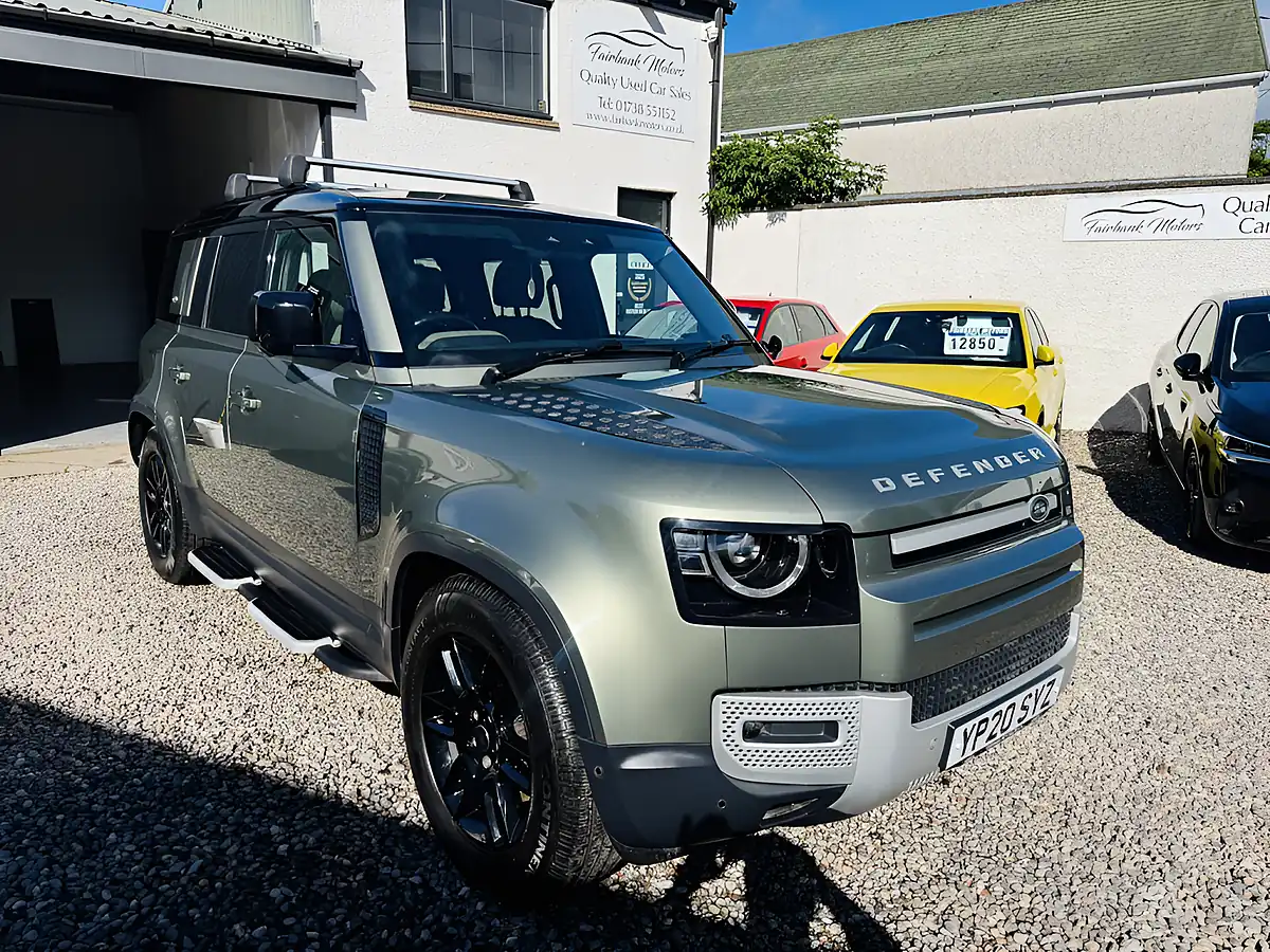 Used 2020 Land Rover Defender 110 Se Pangea Green Metallic - Front View