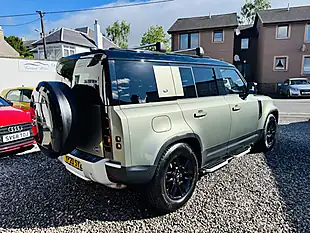 Used 2020 Land Rover Defender 110 Se Pangea Green Metallic - Interior and Exterior details 4