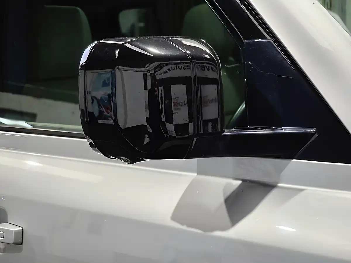 Used 2020 Land Rover Defender First Edition Silver - Interior and Exterior details 17