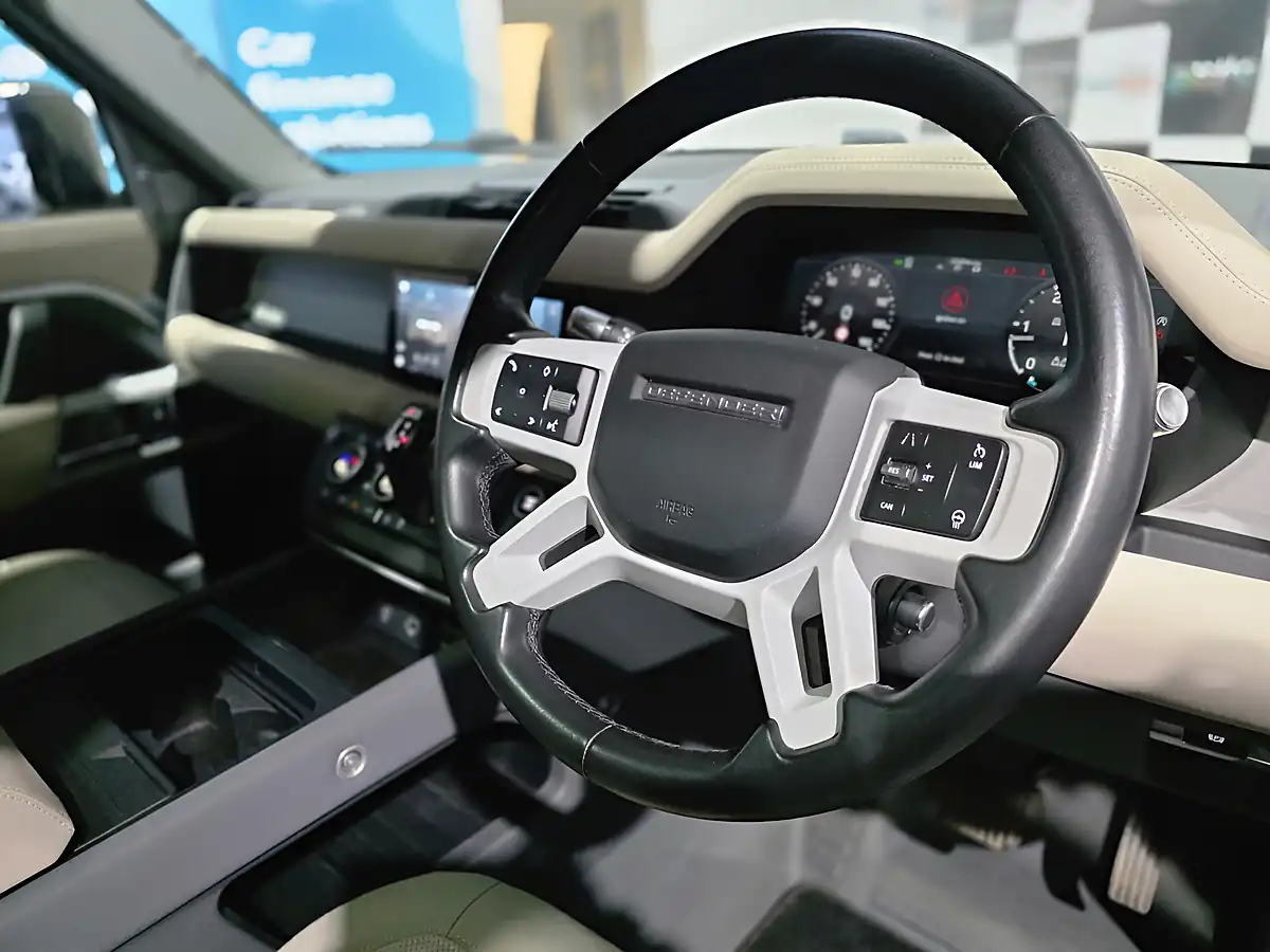 Used 2020 Land Rover Defender First Edition Silver - Interior and Exterior details 18