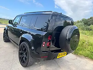 Used 2020 Land Rover Defender Se Black - Interior and Exterior details 10