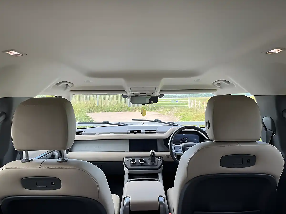 Used 2020 Land Rover Defender Se Black - Interior and Exterior details 13