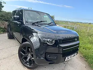 Used 2020 Land Rover Defender Se Black - Interior and Exterior details 2