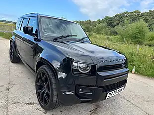 Used 2020 Land Rover Defender Se Black - Interior and Exterior details 9