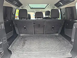 Used 2020 Land Rover Defender Se Grey - Interior and Exterior details 12