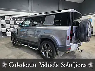 Used 2020 Land Rover Defender Se Grey - Interior and Exterior details 3