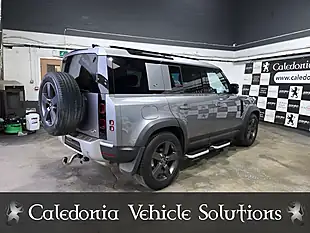 Used 2020 Land Rover Defender Se Grey - Interior and Exterior details 4