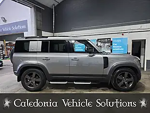 Used 2020 Land Rover Defender Se Grey - Interior and Exterior details 8