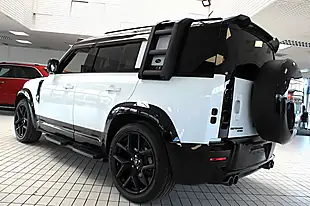 Used 2020 Land Rover Defender Se White - Interior and Exterior details 18