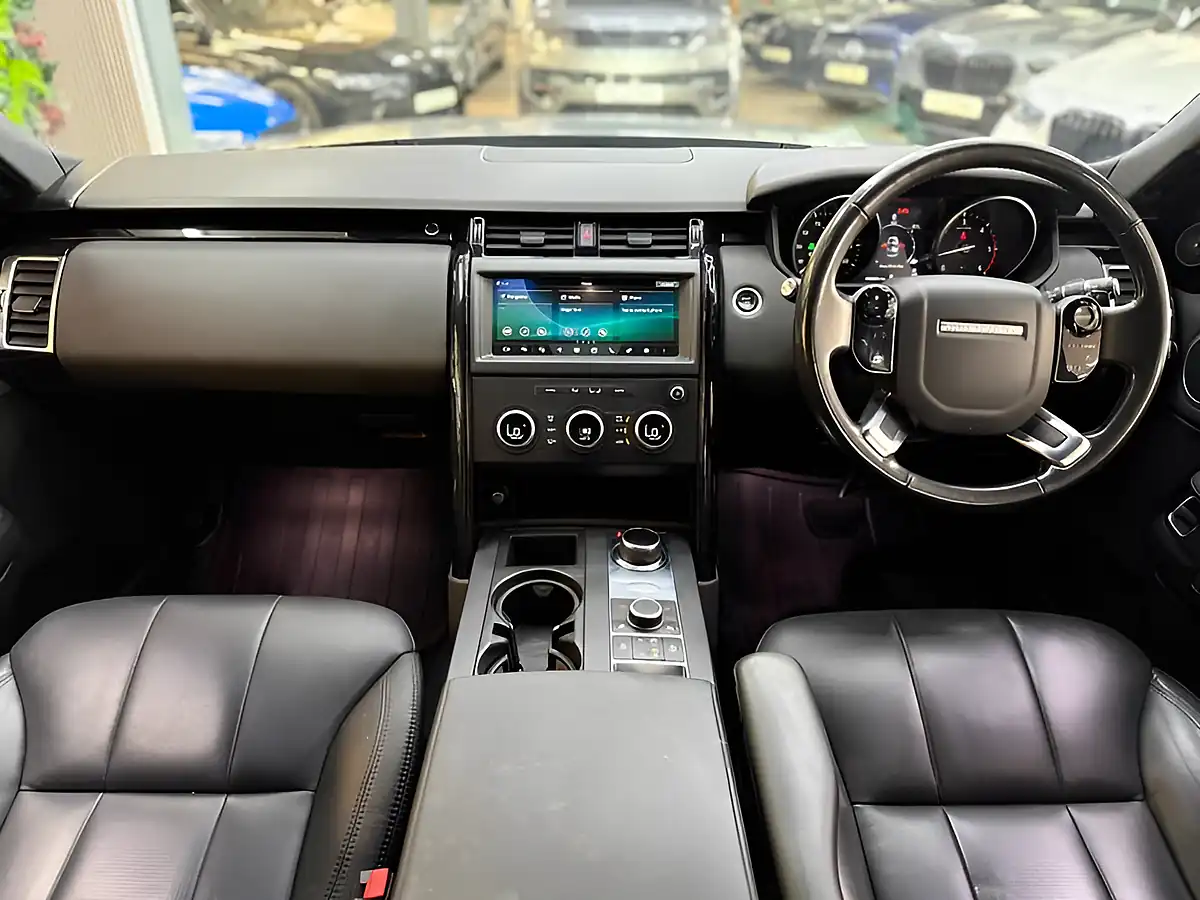Used 2020 Land Rover Discovery Commercial Se Grey - Interior and Exterior details 12