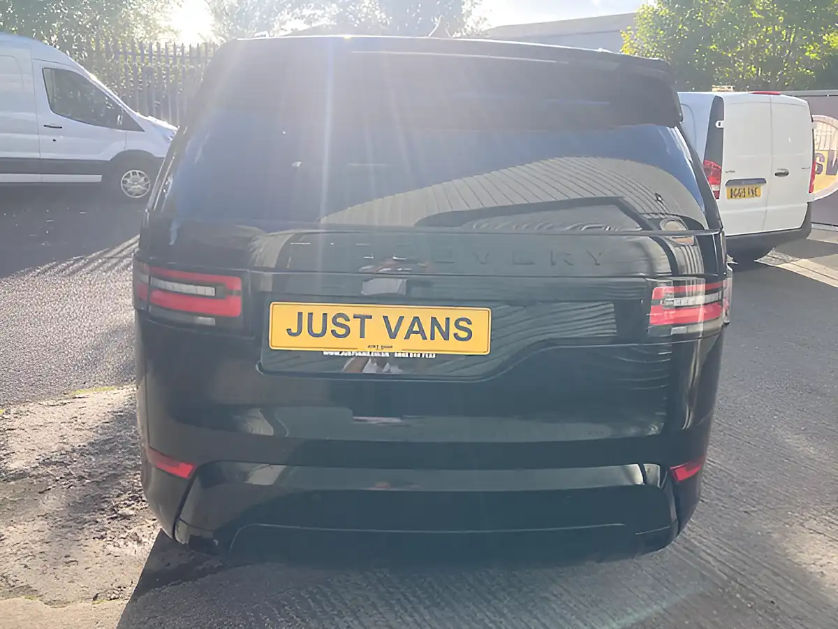 Used 2020 Land Rover Discovery Hse Commercial Black - Interior and Exterior details 5